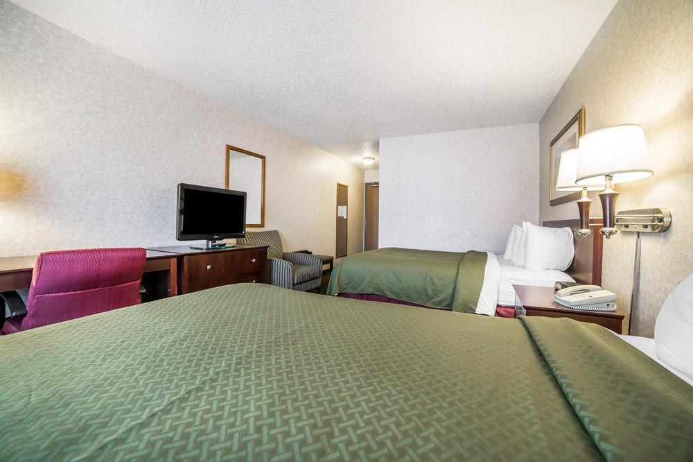 Quality Inn & Suites Мисула Екстериор снимка